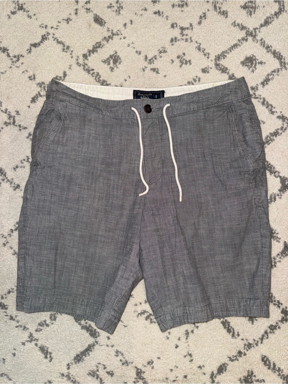 Abercrombie & Fitch Men's Charcoal Gray Flat Front Drawstring Shorts